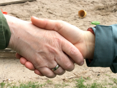 Giver hånd